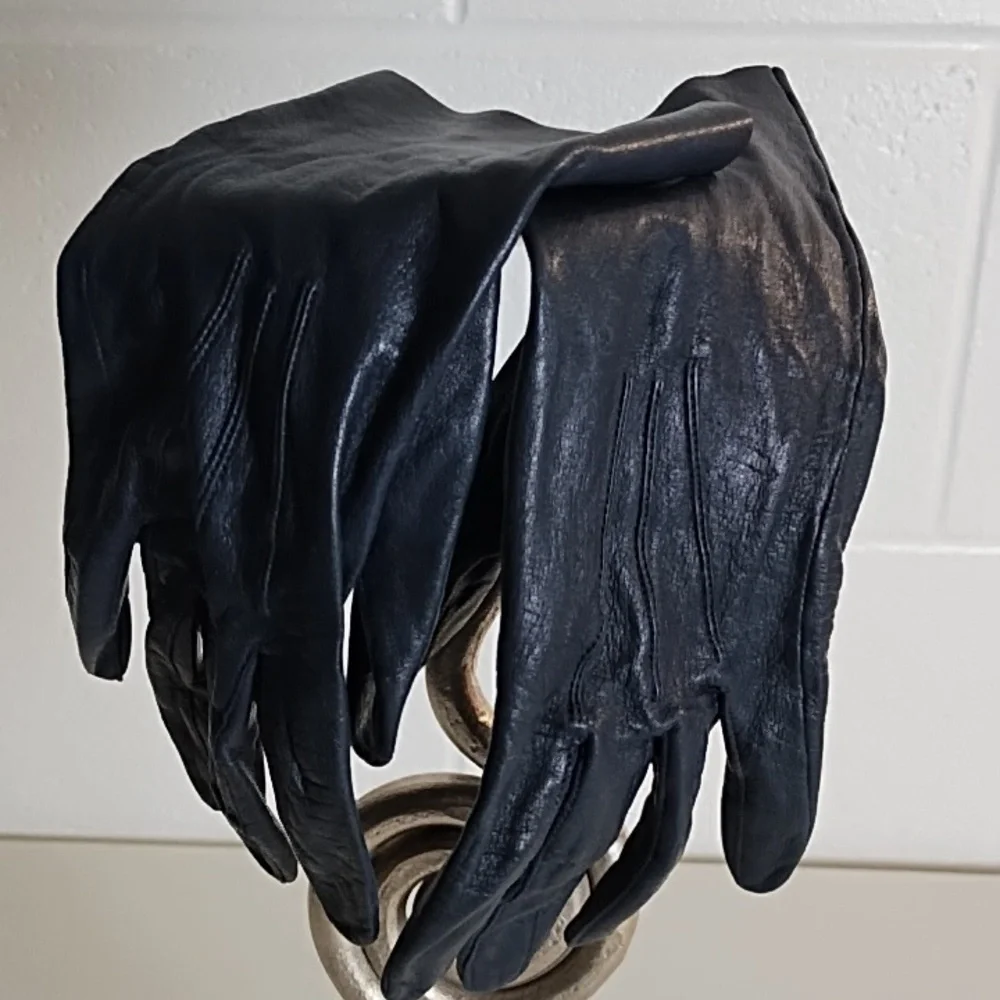 Genuine Soft Supple Thin Leather Driving Gloves Top Detail Dark Nay Blue